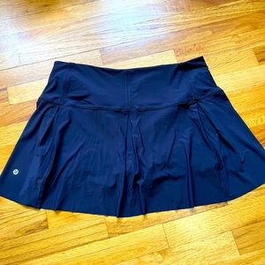 Lululemon eggplant skort